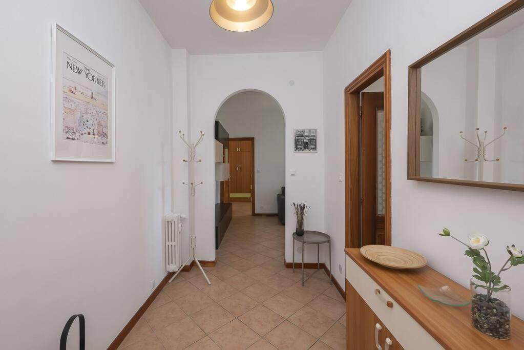Ferienwohnung Youhosty - Zuretti42 Mailand Exterior foto